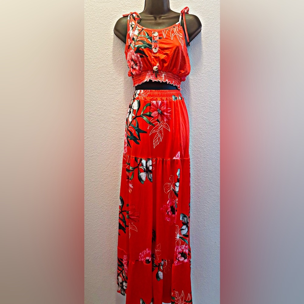 New - 2 piece floral skirt set